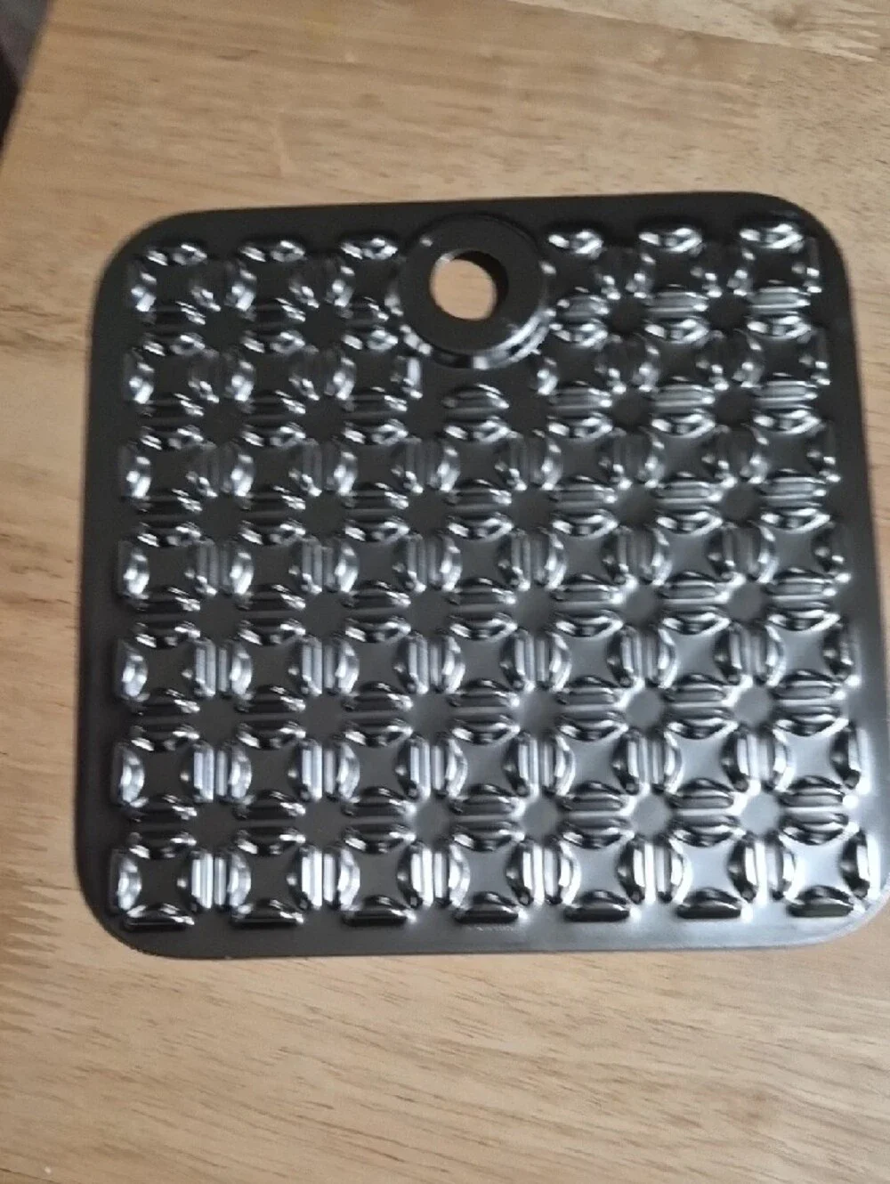 Dog Lick/feeder Mat Stainless Steel Hangable Or Grip For Ground